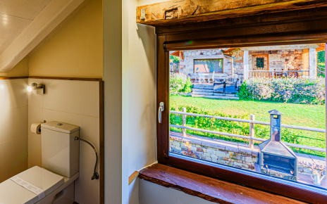 Loft room en suite facilities